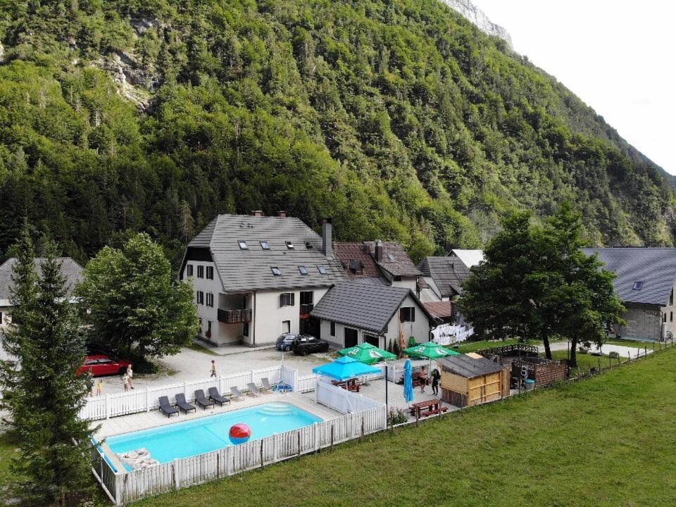 Encijan Apartments Log pod Mangartom Dış mekan fotoğraf