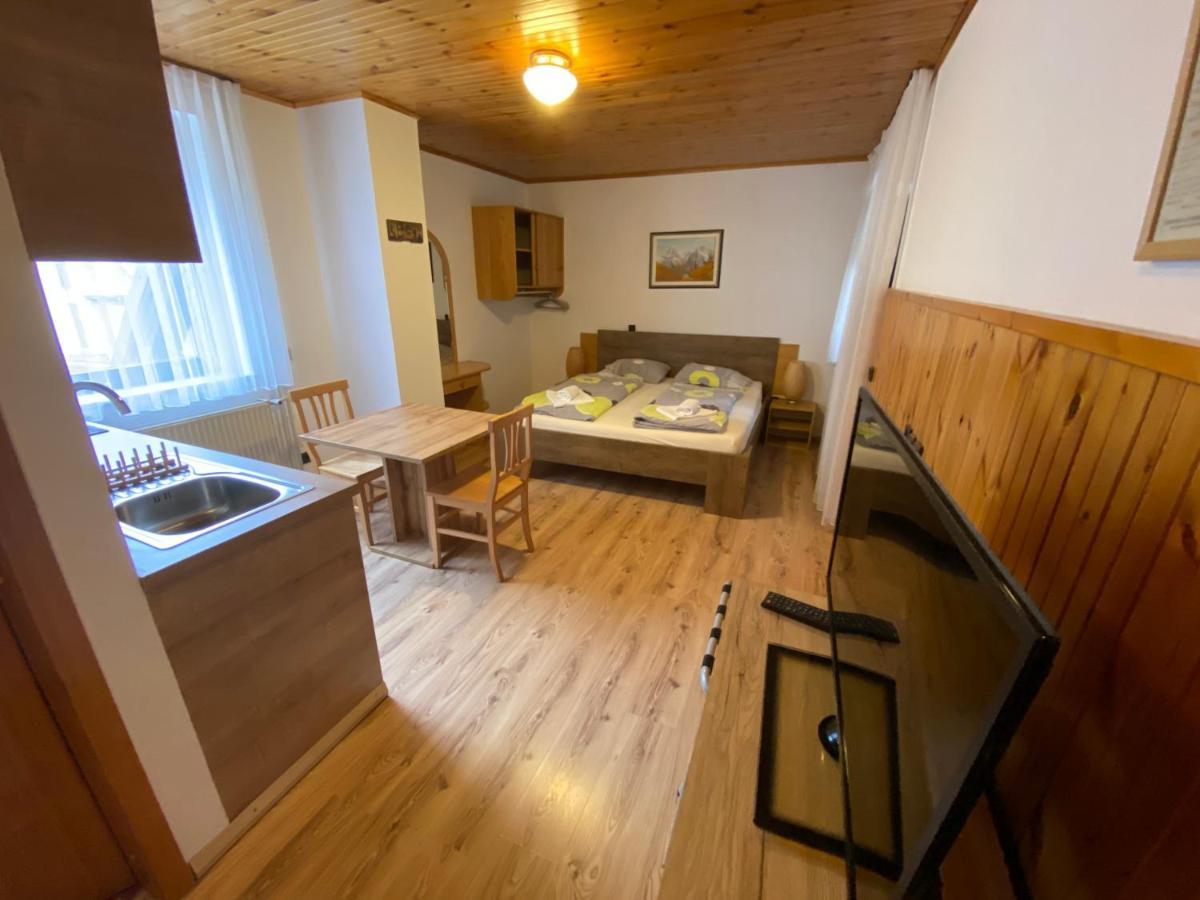 Encijan Apartments Log pod Mangartom Dış mekan fotoğraf